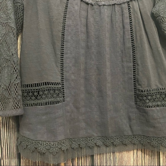 Meadow Rue | grey eyelet lace blouse - Picture 2 of 6